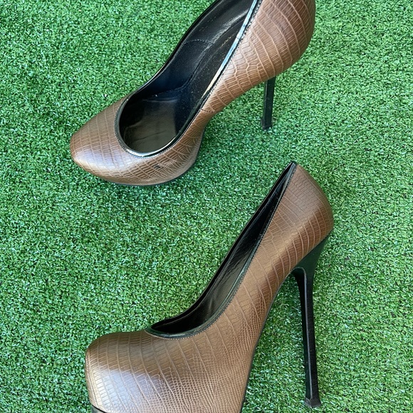 Yves Saint Laurent heels size 9.5 - Picture 3 of 11